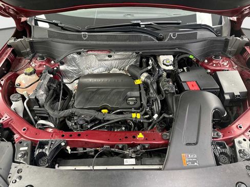 Used 2025 Chevrolet Trax RS w/ Driver Confidence Package image 17