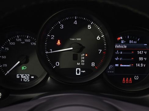 Used 2022 Porsche Macan AWD/4WD image 26