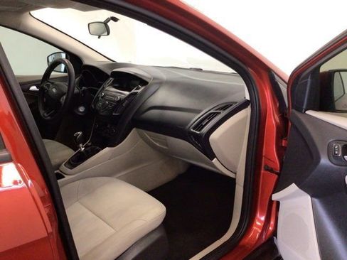 Used 2018 Ford Focus SE image 13