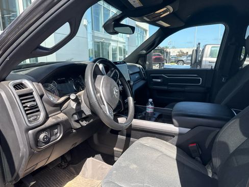 Used 2024 RAM 2500 Big Horn w/ Sport Appearance Package AWD/4WD image 8
