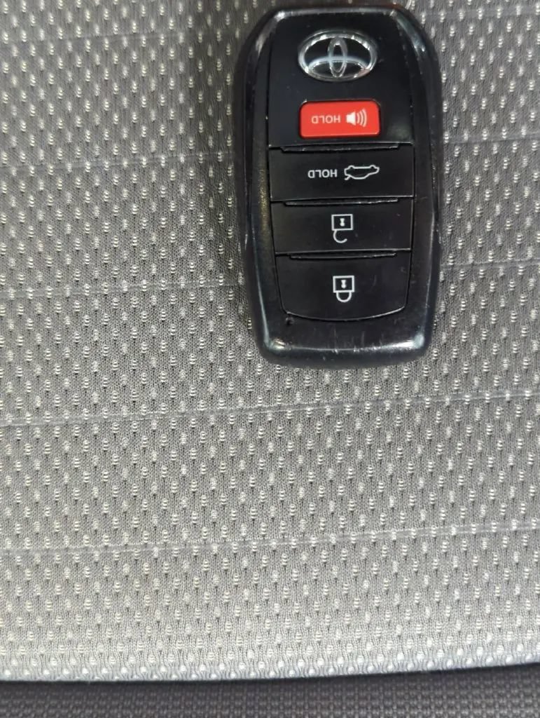 Used 2024 Toyota Corolla SE FWD image 35