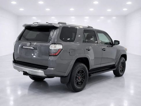 Used 2016 Toyota 4Runner Trail AWD/4WD image 5