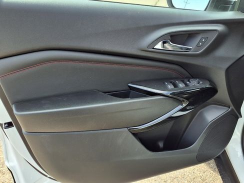 New 2026 Chevrolet Trax RS w/ Sunroof Package FWD image 12