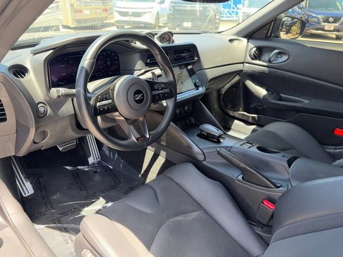 Certified 2025 Nissan Z Performance w/ Floor Mat Package RWD image 8