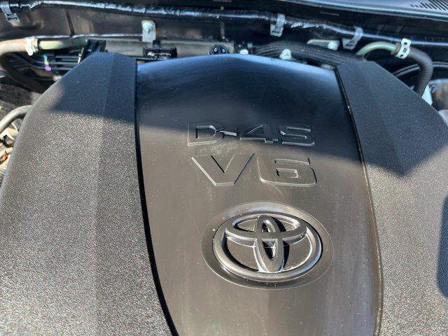 Used 2020 Toyota Tacoma SR w/ SX Package AWD/4WD image 21