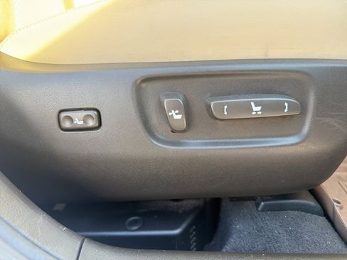 Used 2010 Lexus HS 250h Premium image 10