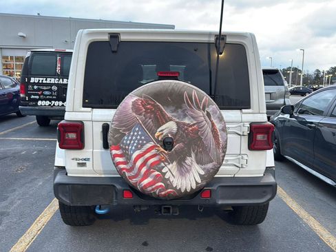 Used 2021 Jeep Wrangler Unlimited Sahara w/ Cold Weather Group image 4