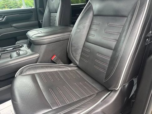 Used 2024 GMC Sierra 2500 AT4X AWD/4WD image 16