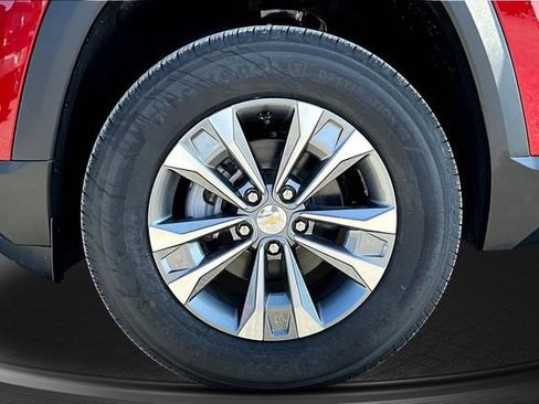 New 2026 Chevrolet Equinox LT w/ Convenience Package II FWD image 11