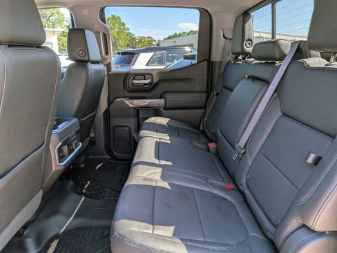 Used 2019 Chevrolet Silverado 1500 LTZ w/ LTZ Premium Package image 7