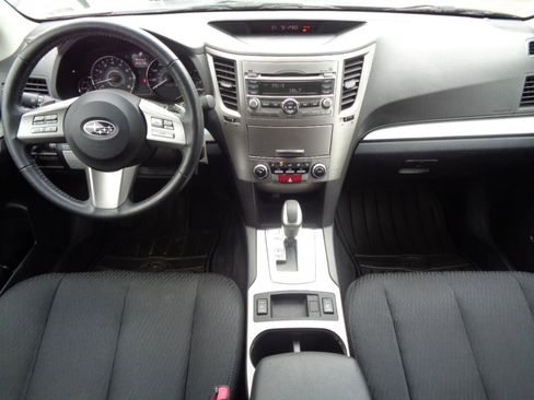 Used 2010 Subaru Outback 2.5i Premium image 27