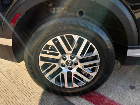 Used 2026 Hyundai Palisade SEL FWD image 9