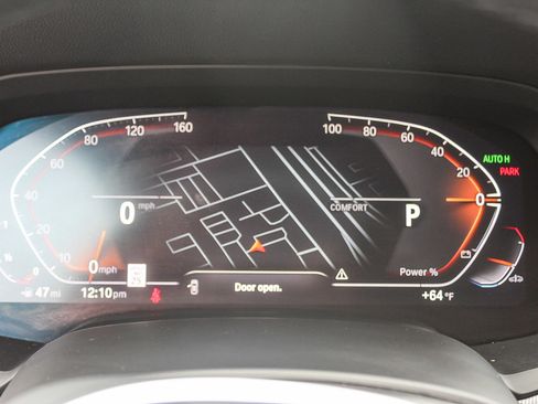 Used 2022 BMW X6 xDrive40i w/ M Sport Package image 23