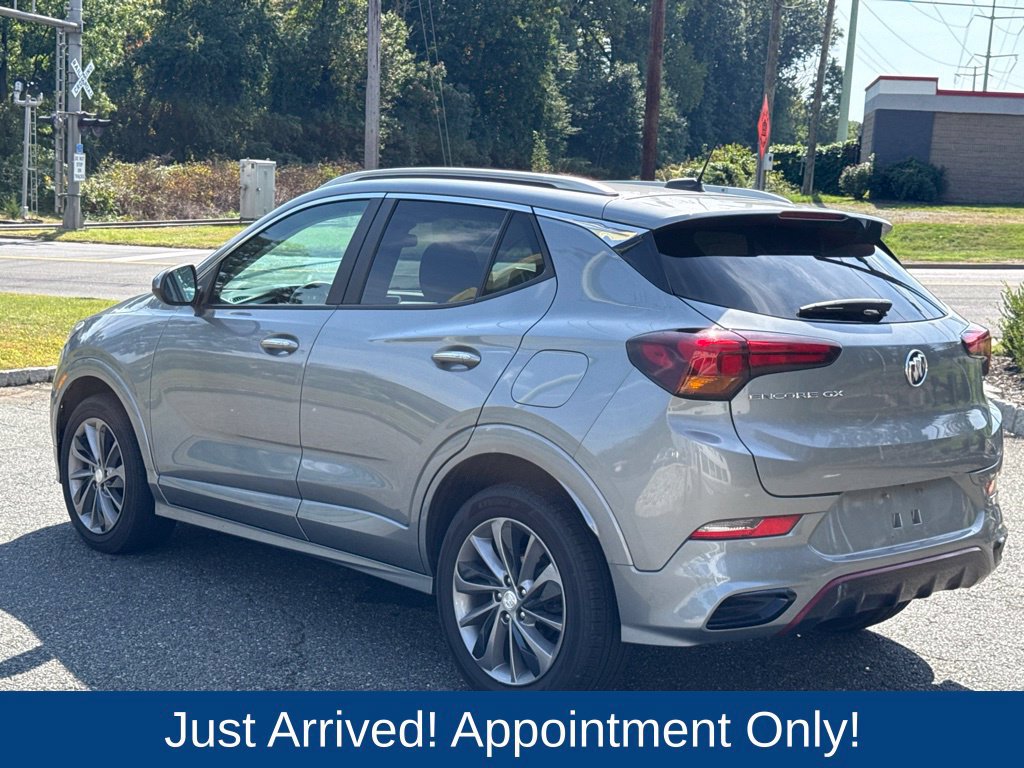 Used 2023 Buick Encore GX Select w/ Sport Touring Package FWD image 5