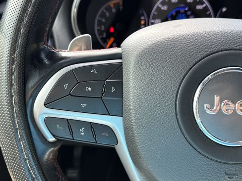 Used 2021 Jeep Grand Cherokee Trailhawk w/ Trailhawk Luxury Group AWD/4WD image 15