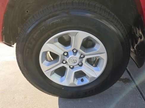 Used 2024 Toyota 4Runner SR5 Premium w/ SR5 Premium Package image 9