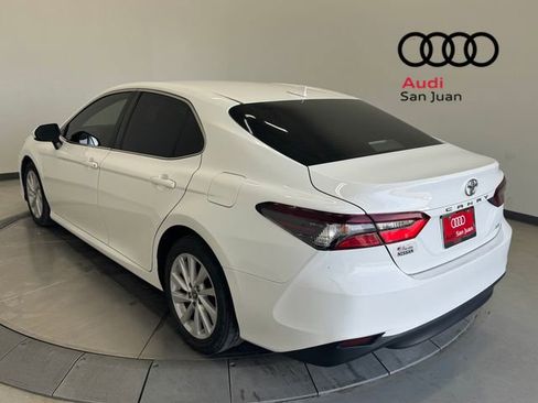 Used 2022 Toyota Camry LE image 7
