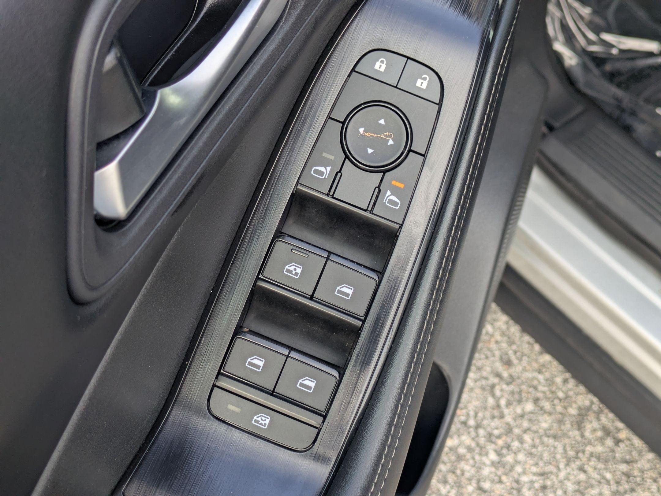 Certified 2024 Nissan Rogue SV AWD/4WD image 15