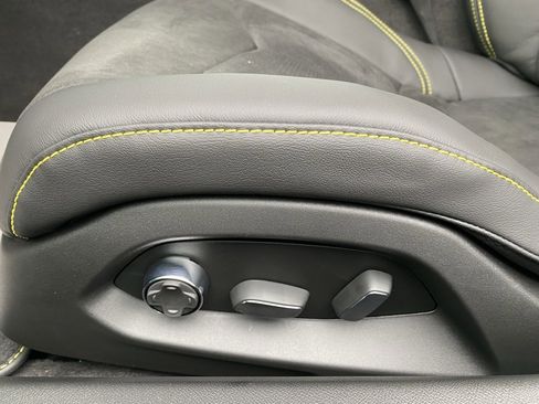 New 2026 Chevrolet Corvette Stingray Premium Cpe w/ Z51 Performance Package image 11