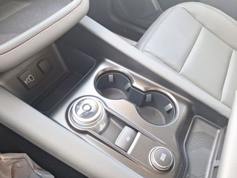 New 2026 Ford Explorer Active w/ Active Comfort Package image 30