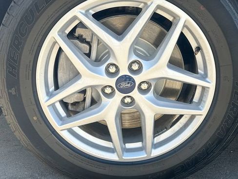 Used 2021 Ford Edge SEL AWD/4WD image 18