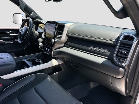 Used 2019 RAM 1500 Laramie w/ Sport Appearance Package AWD/4WD image 29