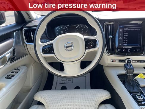 Used 2017 Volvo V90 T6 Cross Country AWD/4WD image 18