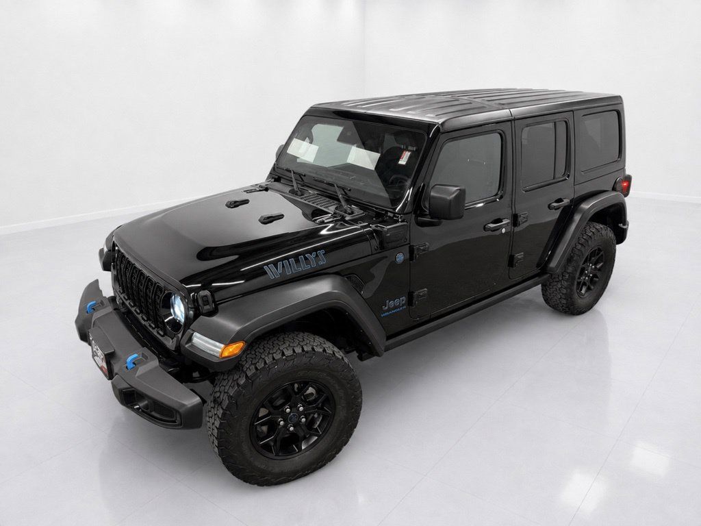 Used 2024 Jeep Wrangler Unlimited AWD/4WD image 4