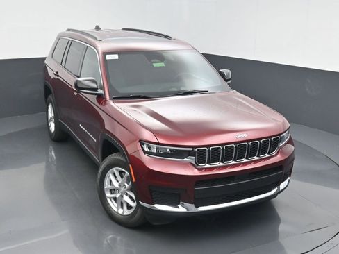 New 2025 Jeep Grand Cherokee L Laredo w/ Luxury Tech Group I image 40