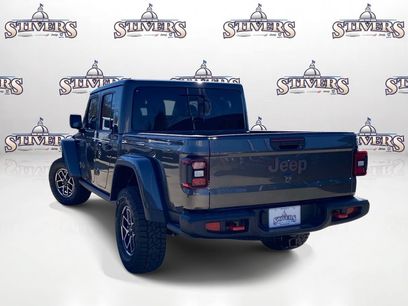 New 2026 Jeep Gladiator Rubicon w/ Steel Bumper Group