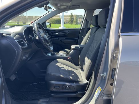 Used 2019 Chevrolet Equinox LT AWD/4WD image 16