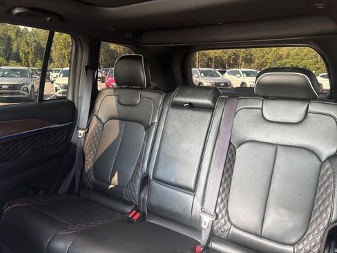 Used 2023 Jeep Grand Cherokee Summit AWD/4WD image 35