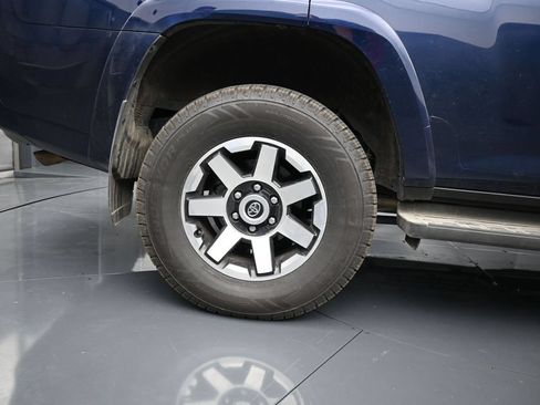 Used 2024 Toyota 4Runner TRD Off-Road Premium w/ Off Road Premium Plus Package AWD/4WD image 10