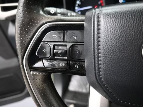 Used 2022 Toyota Tundra SR5 RWD image 6