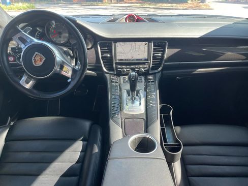 Used 2014 Porsche Panamera GTS image 16