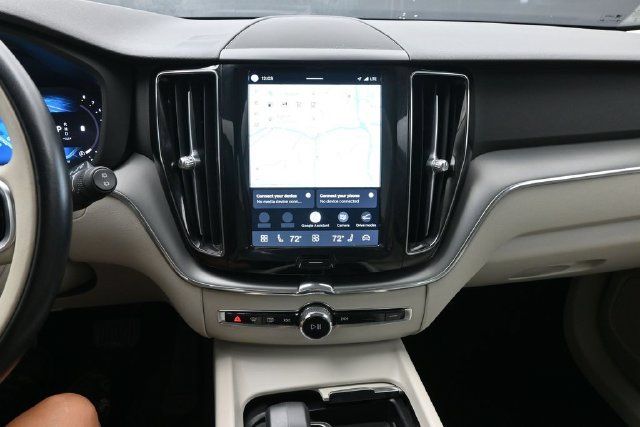 Used 2024 Volvo XC60 B5 Core w/ Protection Package Premier AWD/4WD image 13