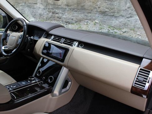 Used 2019 Land Rover Range Rover Supercharged AWD/4WD image 21