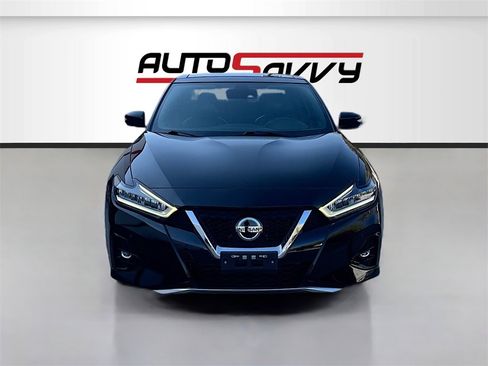 Used 2019 Nissan Maxima SR w/ Premium Package image 2