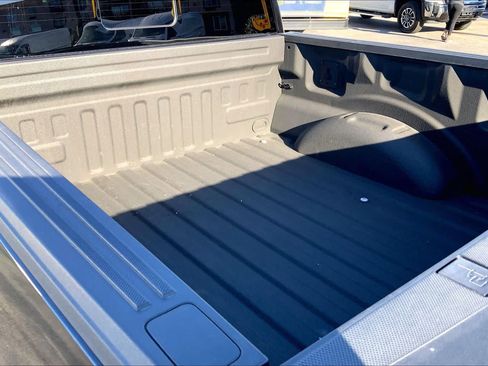 Used 2021 Ford F150 XLT w/ Equipment Group 302A High RWD image 10