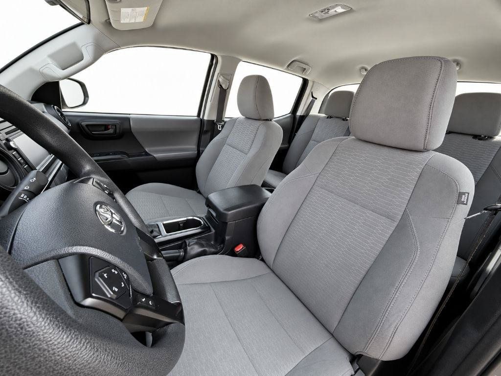 Used 2018 Toyota Tacoma SR AWD/4WD image 7