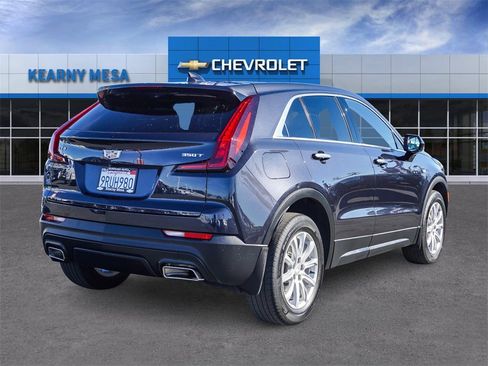 Used 2023 Cadillac XT4 Luxury w/ Cold Weather Package image 6