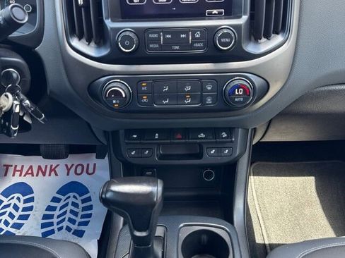 Used 2017 Chevrolet Colorado Z71 AWD/4WD image 14