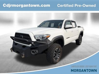 Used 2017 Toyota Tacoma TRD Off-Road w/ Tow Package (A/T)