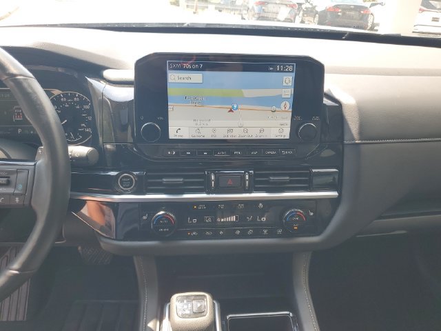 Used 2024 Nissan Pathfinder SL w/ SL Premium Package AWD/4WD image 15