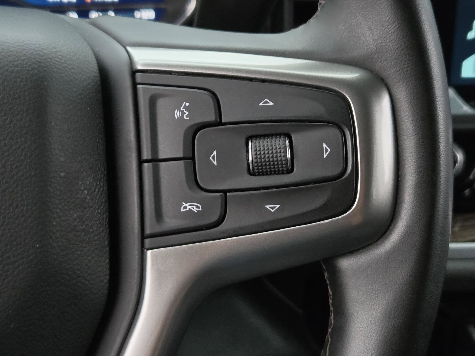 Used 2025 Chevrolet Silverado 2500 LT AWD/4WD image 28