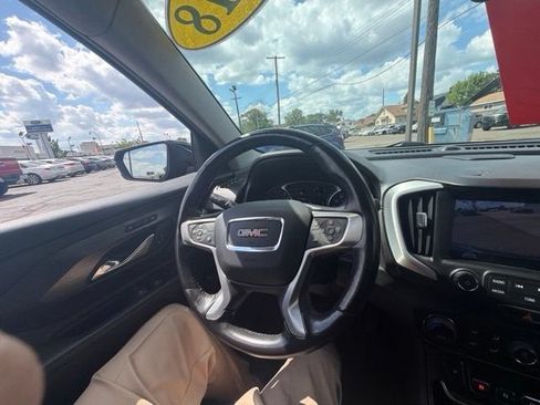 Used 2018 GMC Terrain SLT w/ Preferred Package FWD image 26