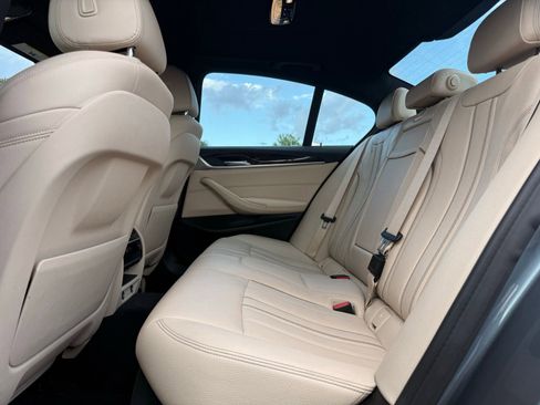 Used 2018 BMW 530i xDrive AWD/4WD image 31