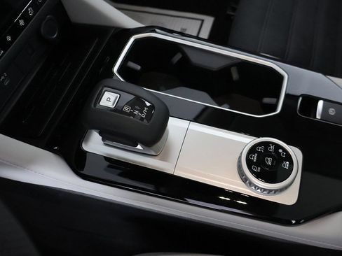 New 2025 Mitsubishi Outlander SE AWD/4WD image 51