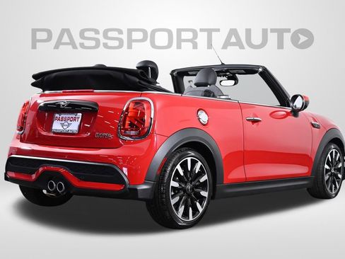 Used 2024 MINI Cooper S w/ Signature Upholstery Package image 9