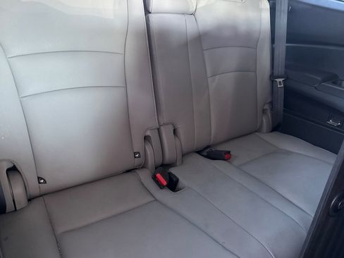 Used 2022 Honda Pilot Touring image 19